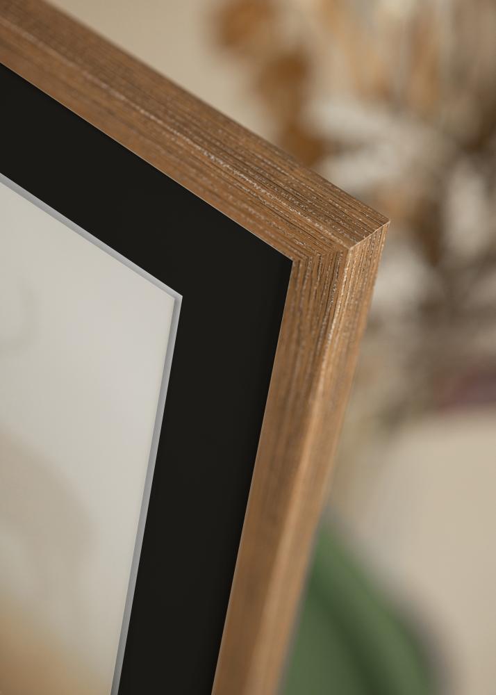 Ram med passepartou Frame Fiorito Dark Oak 40x50 cm - Picture Mount Black 30x40 cm