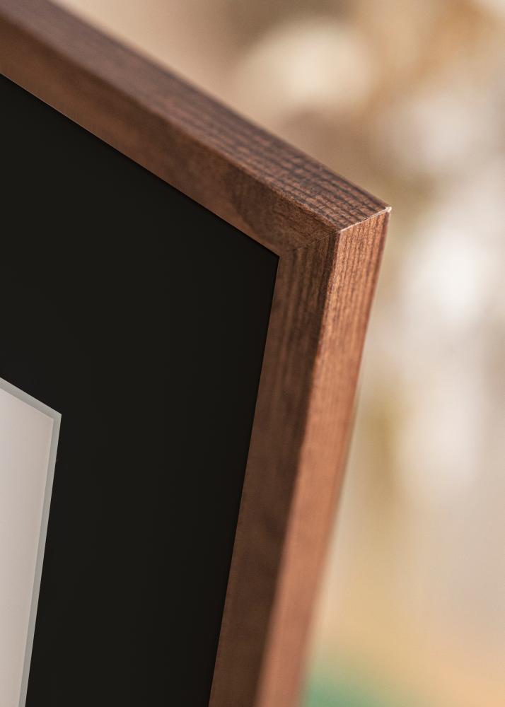 Ram med passepartou Frame Galant Walnut 35x50 cm - Picture Mount Black 10x15 inches