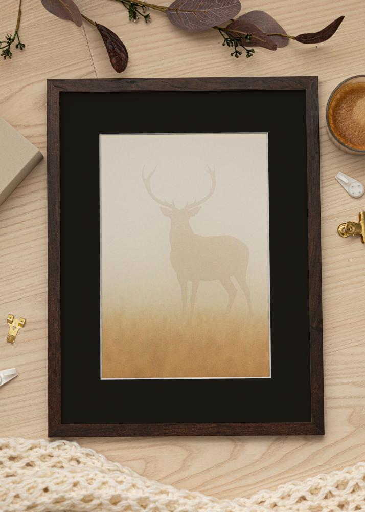 Ram med passepartou Frame Trendy Walnut 13x18 cm - Picture Mount Black 9x12 cm