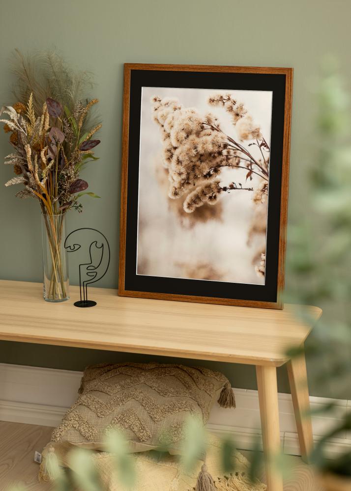 Ram med passepartou Frame Stilren Warm Brown 70x100 cm - Picture Mount Black 62x93 cm