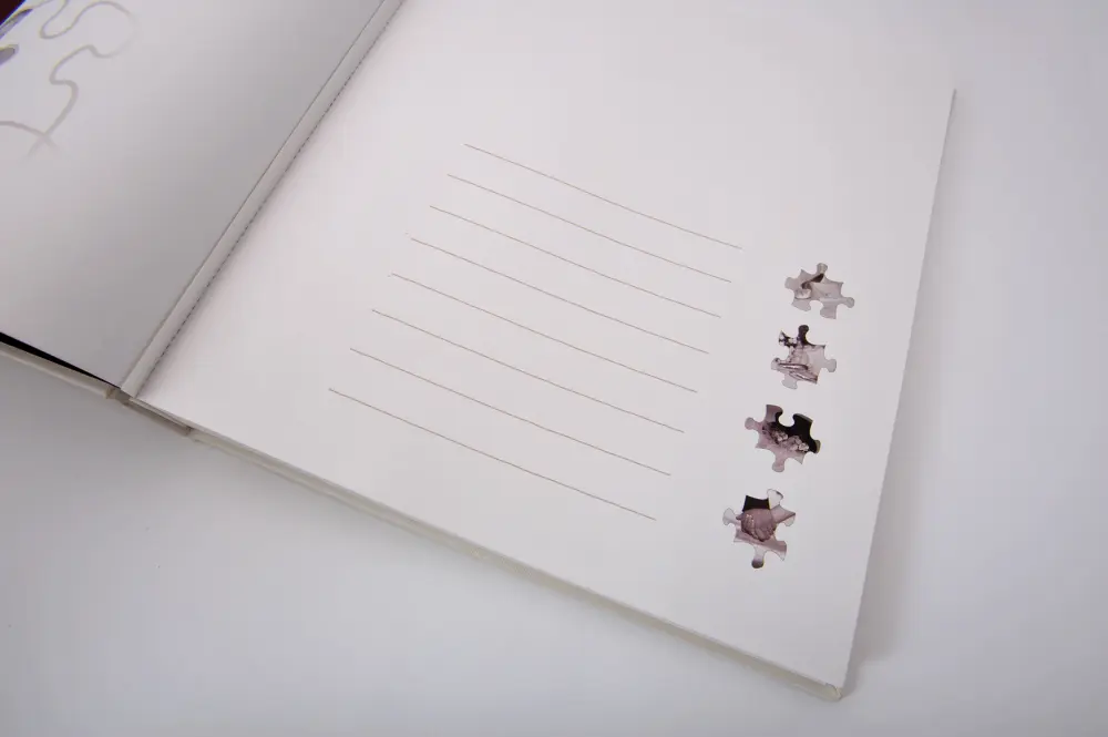 Walther Puzzle Wedding Album - 28x30.5 cm (60 White pages / 30 sheets)