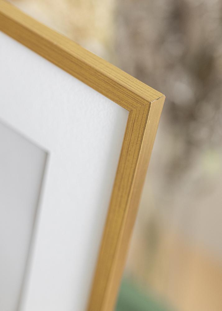 Ram med passepartou Frame Edsbyn Gold 42x59.4 cm (A2) - Picture Mount White 25x38 cm