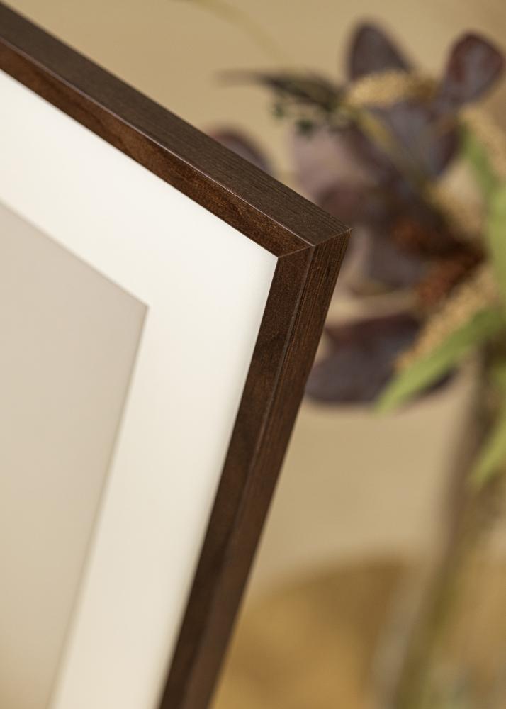 Ram med passepartou Frame E-Line Walnut 30x40 cm - Picture Mount White 21x29,7 cm (A4)