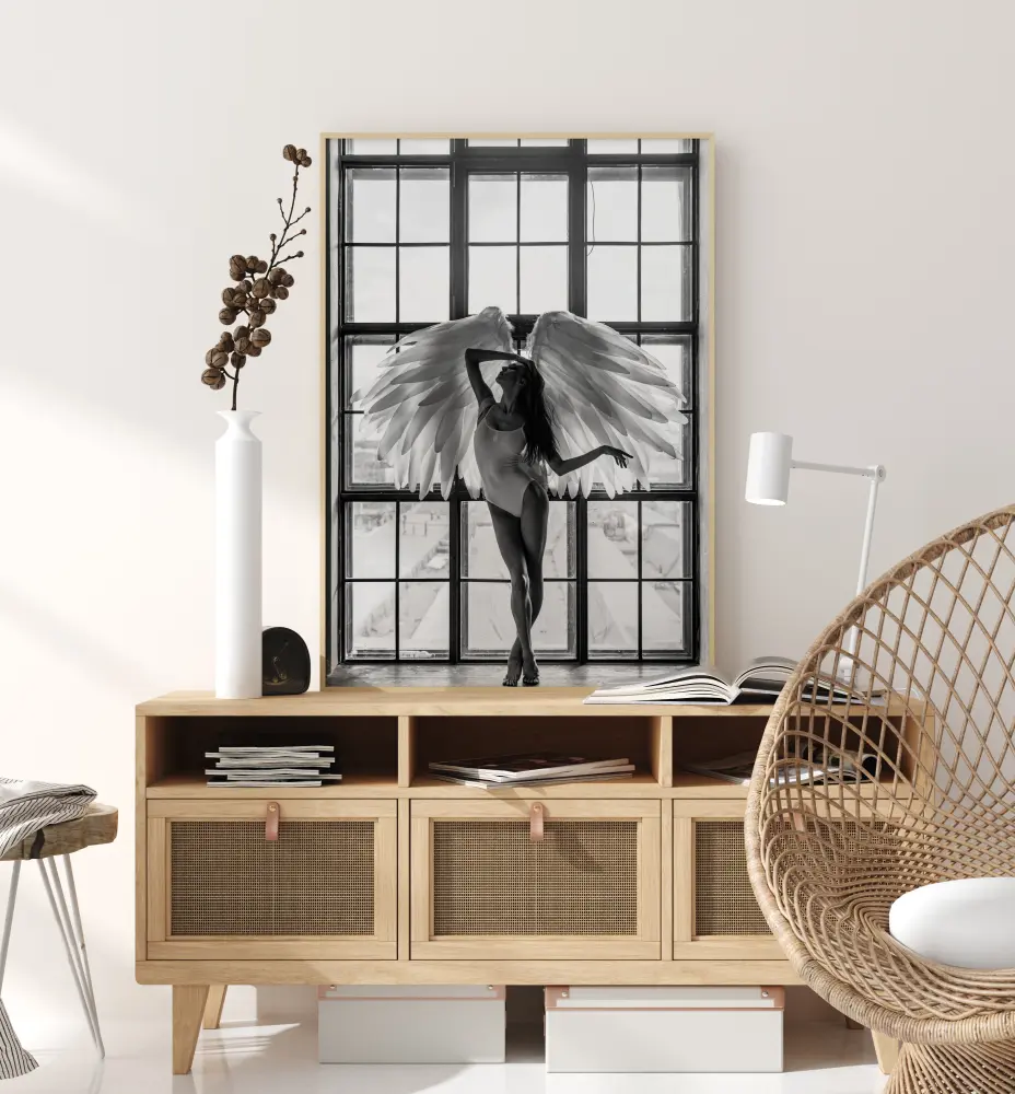 Bildverkstad Angel Women Posing I