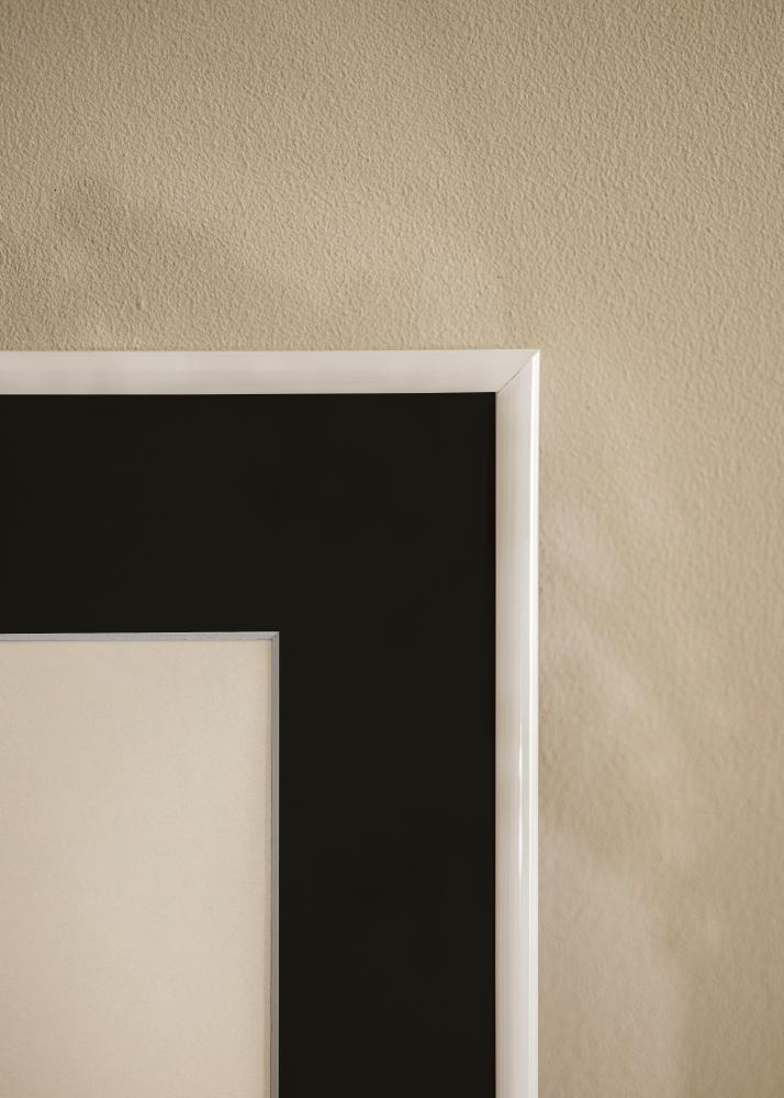 Ram med passepartou Frame Victoria White 50x70 cm - Picture Mount Black 16x24 inches