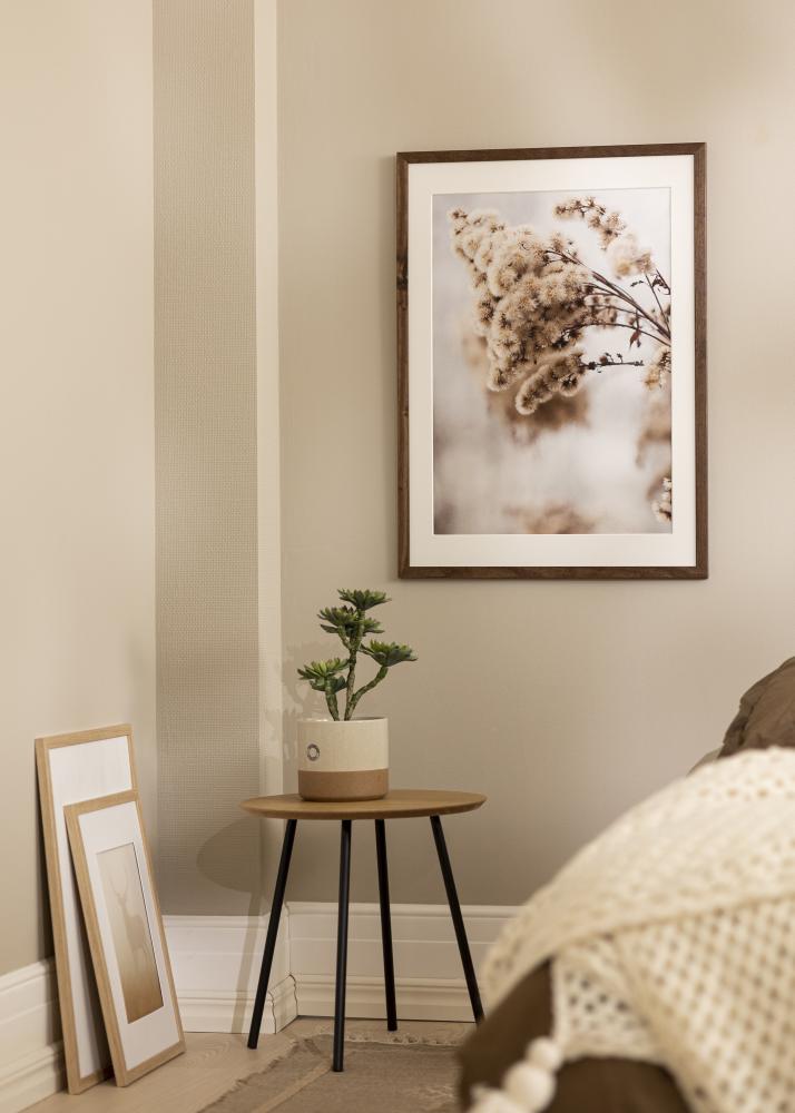 Ram med passepartou Frame Stilren Walnut 40x70 cm - Picture Mount White 30x60 cm